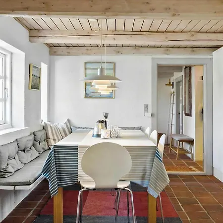 Дом отдыха Restored Near Kattegat With Large Garden *
