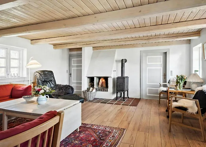 Restored Near Kattegat With Large Garden Casa vacanze Hadsund